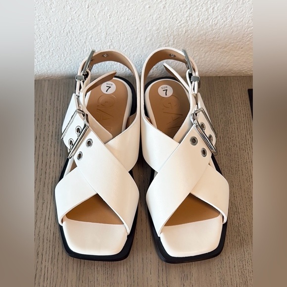 Ganni buckle cross strap sandals NWT , sz 7 - Picture 4 of 13